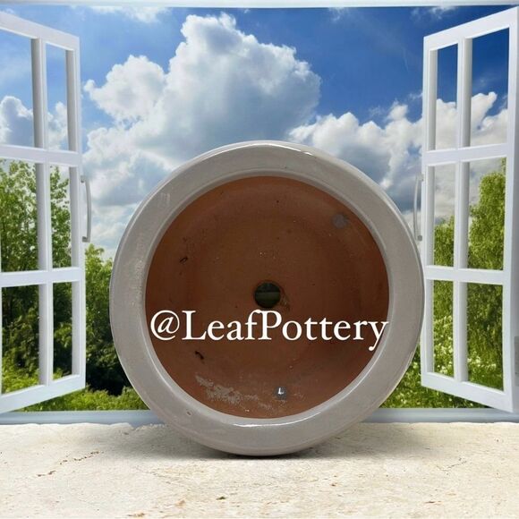 River Rock Gray Clay/Ceramic Planter Pot with drainage hole - Picture 5 of 9